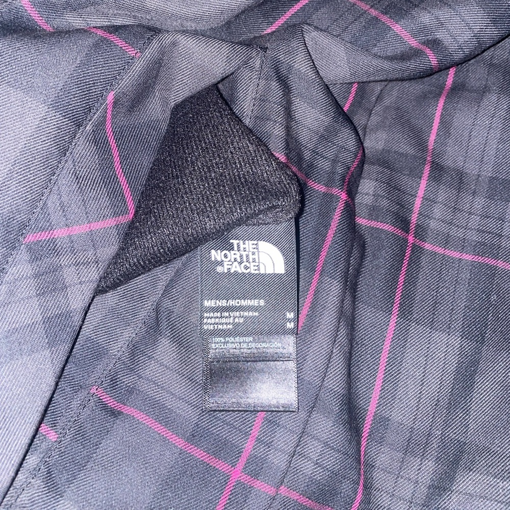 Northface Insulated Flannel Jacket - Picture 6 of 6